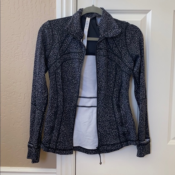 lululemon athletica Jackets & Blazers - Lululemon Define Jacket size 6